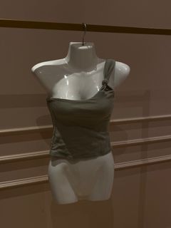 (Category: ) located in . Submitted by vintageshours (Listing ID 1350337599, Image 1). Description: .