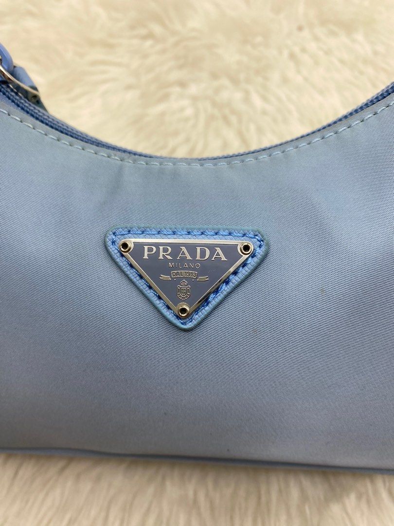 PRADA BAGUETTE BAG❤️ (Category: Luxury Bags & Wallets) located in Bacolod City. Submitted by chuchaystuffs (Listing ID 1350293257, Image 2). Description: Mehel to da selling pro self authentication. Is advised with code and tag.