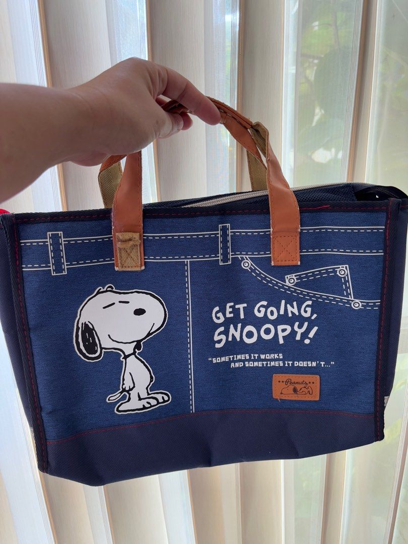 Snoopy Laptop / School bag (Category: Laptop Bags & Sleeves) located in Calamba. Submitted by cur8d (Listing ID 1350225868, Image 1). Description: .