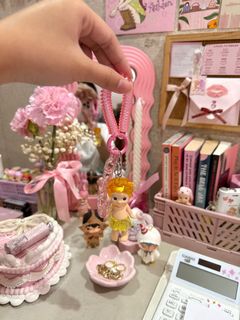 (Category: ) located in . Submitted by fashion444 (Listing ID 1350244869, Image 1). Description: .