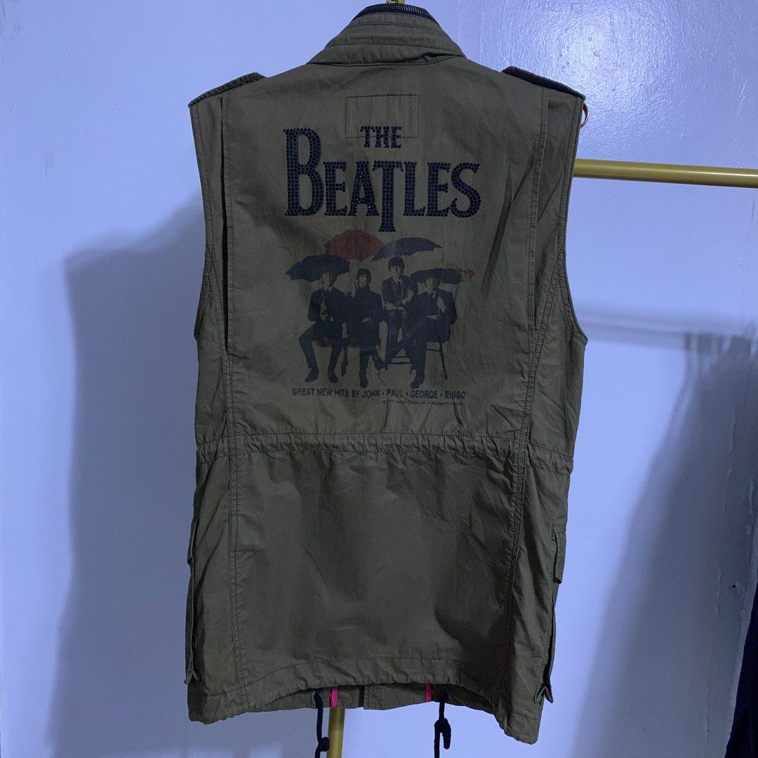 Parka Vest The Beatles Army Green (Category: Coats, Jackets and Outerwear) located in Cavite. Submitted by JandyLou (Listing ID 1350352313, Image 1). Description: (CLEARANCE SALE)Carousell Listings Title: Rare Authentic The Beatles Official Army Green Parka Band Vest dated 2011 Size: XS on tag but fits up to Small to Med Mens Condition: Preloved Almost Brand New Condition (Color may vary due to lighting) Price: Php 4,099 Flaws: No Flaws Payment M