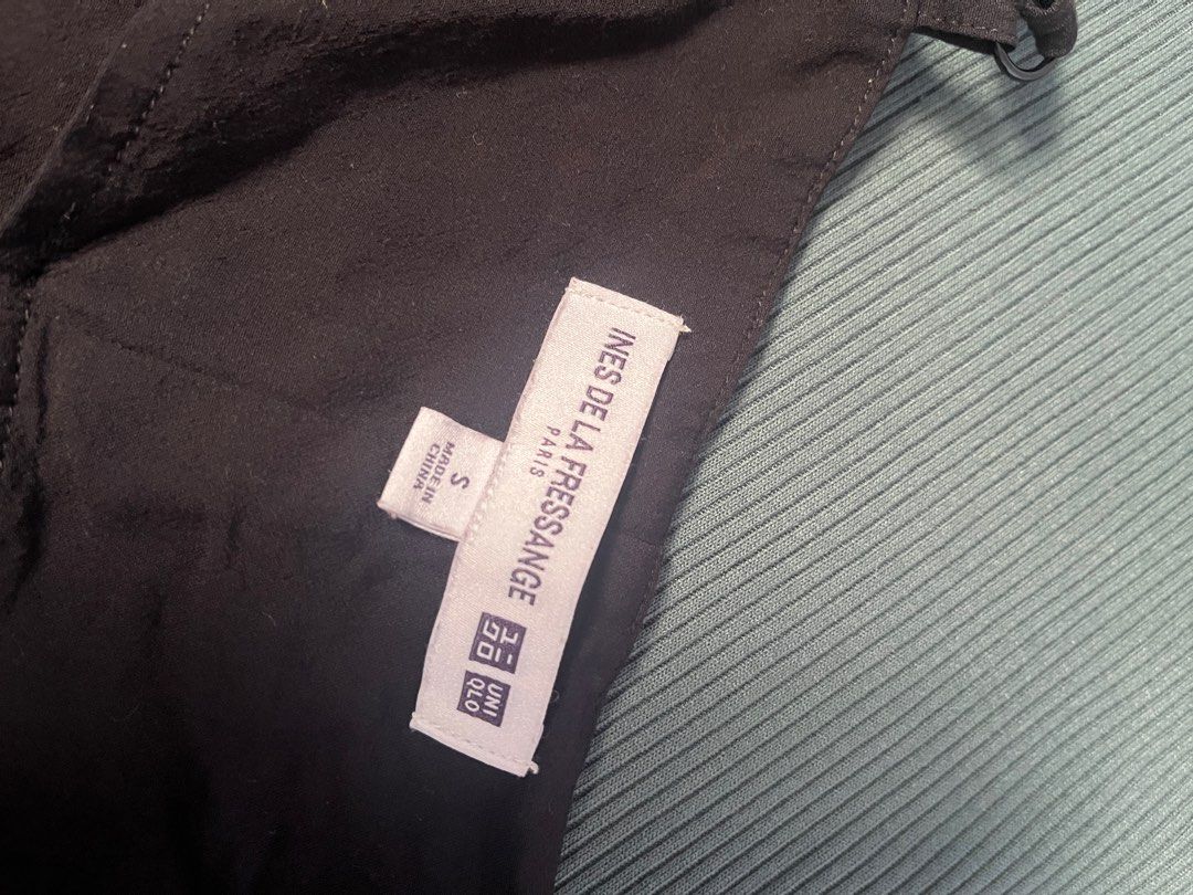 Uniqlo Dress Black (Category: Dresses) located in Manila. Submitted by mickey_pages (Listing ID 1350279765, Image 3). Description: Uniqlo black dress Ines de la fressange Size: Small RFS: Decluttering .