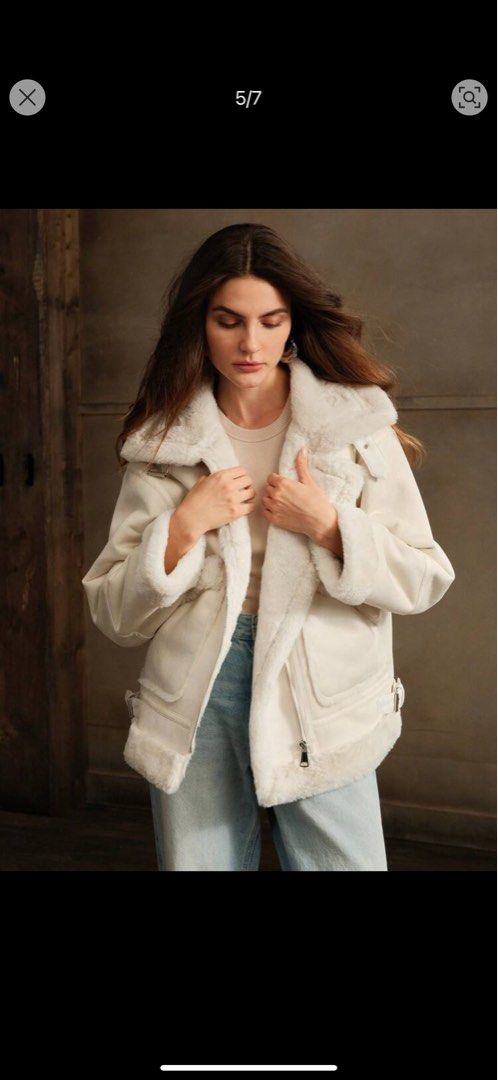Winter jacket (Category: Coats, Jackets and Outerwear) located in Singapore. Submitted by andwithlove (Listing ID 1350364563, Image 5). Description: Worn once and washed once Good for winter Fur is extremely soft Fast deal free mailing .