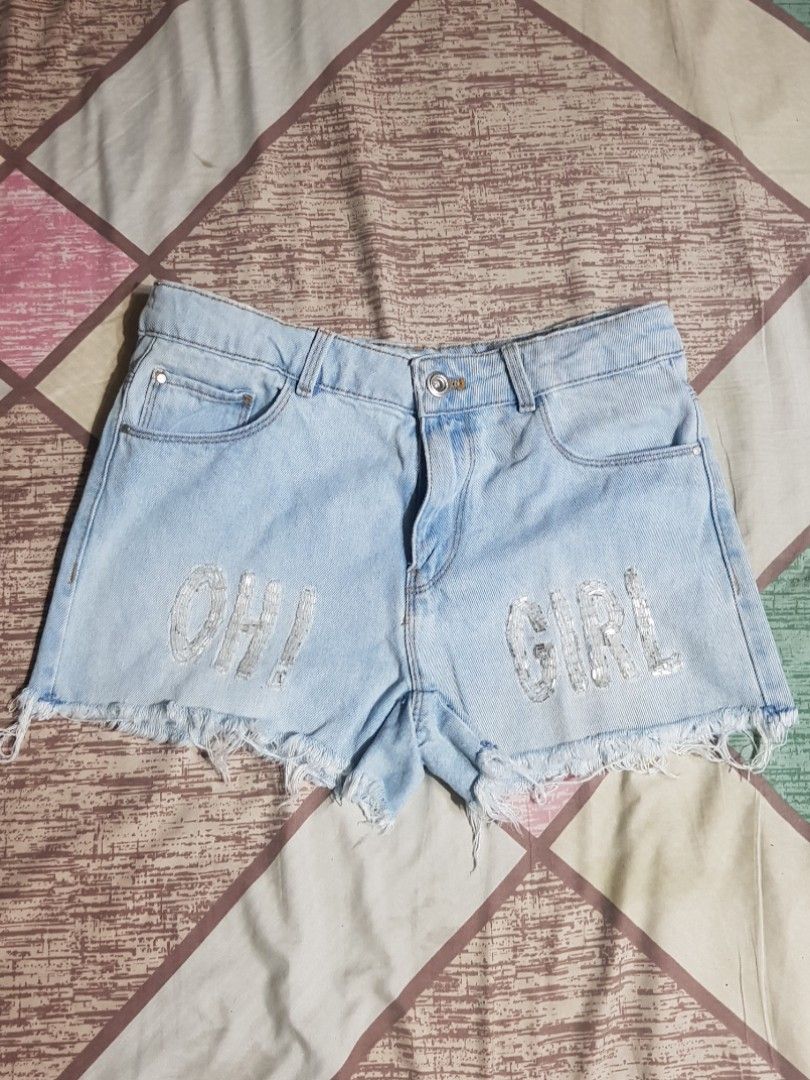 Zara Denim shorts (Category: Shorts) located in Manila. Submitted by declutterwithalex (Listing ID 1350296736, Image 1). Description: size 13/14 164 cm.