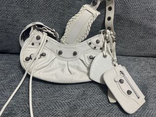 （分類：）位於 。 由 maywong508 提交（商品編號 1350450774，圖片 1）。簡介： 。