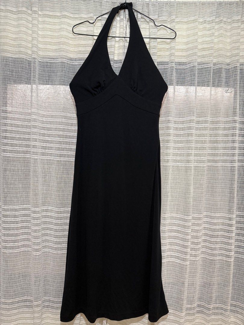 Sexy Halter Backless black Dress (Category: Dresses) located in Alfonso. Submitted by Lwanderer (Listing ID 1350400097, Image 3). Description: bought this in Japan Medium on tag Super nice fabric Slightly stretch Adjustable button sa nape Length 43 inches (from shoulder Waist 26 inches but can stretch up to 30 inches .