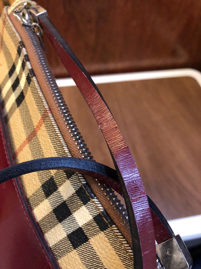 Burberry shoulder bag (Category: Luxury Bags & Wallets) located in Baguio. Submitted by nalyns_unique_finds (Listing ID 1350461580, Image 3). Description: Vintage Burberry Pochette handbag, Nova check and red leather Vintage Burberry Pochette handbag, Nova check and red leather.