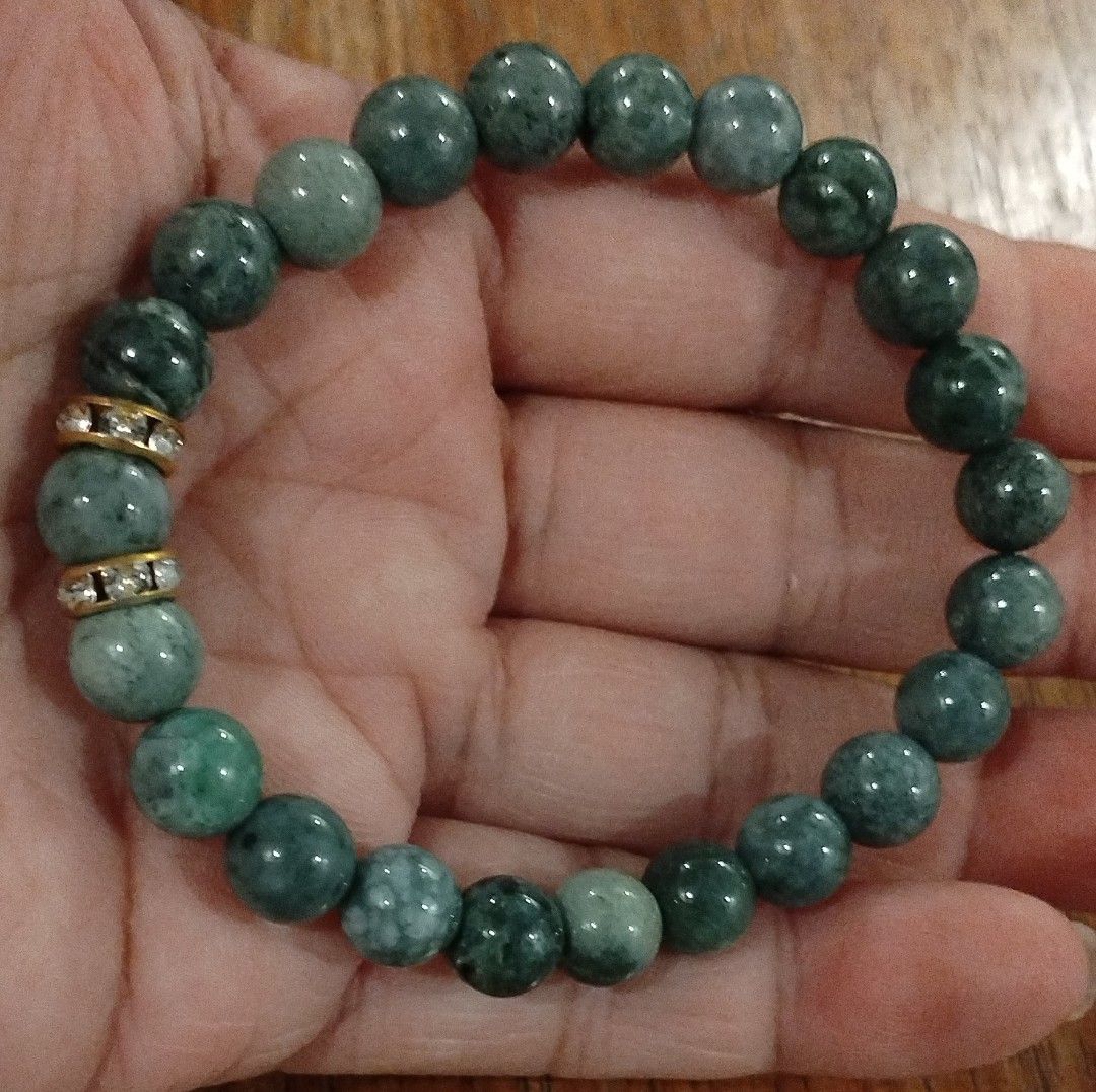 Burma Jadeite bracelet (Category: Bracelets) located in Quezon City. Submitted by themissingpiecesarehere (Listing ID 1350508682, Image 2). Description: .