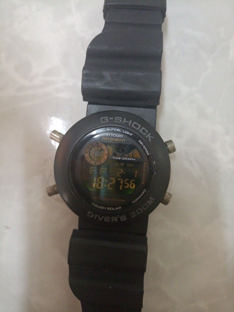 Casio g shock (Category: Watches) located in Johor Bahru. Submitted by m.arifrahim (Listing ID 1350471885, Image 3). Description: barang copy AAA bukan ori yer asalnya frogman tp cover dy ilang so jadi togel gitu, free besi tu skali.