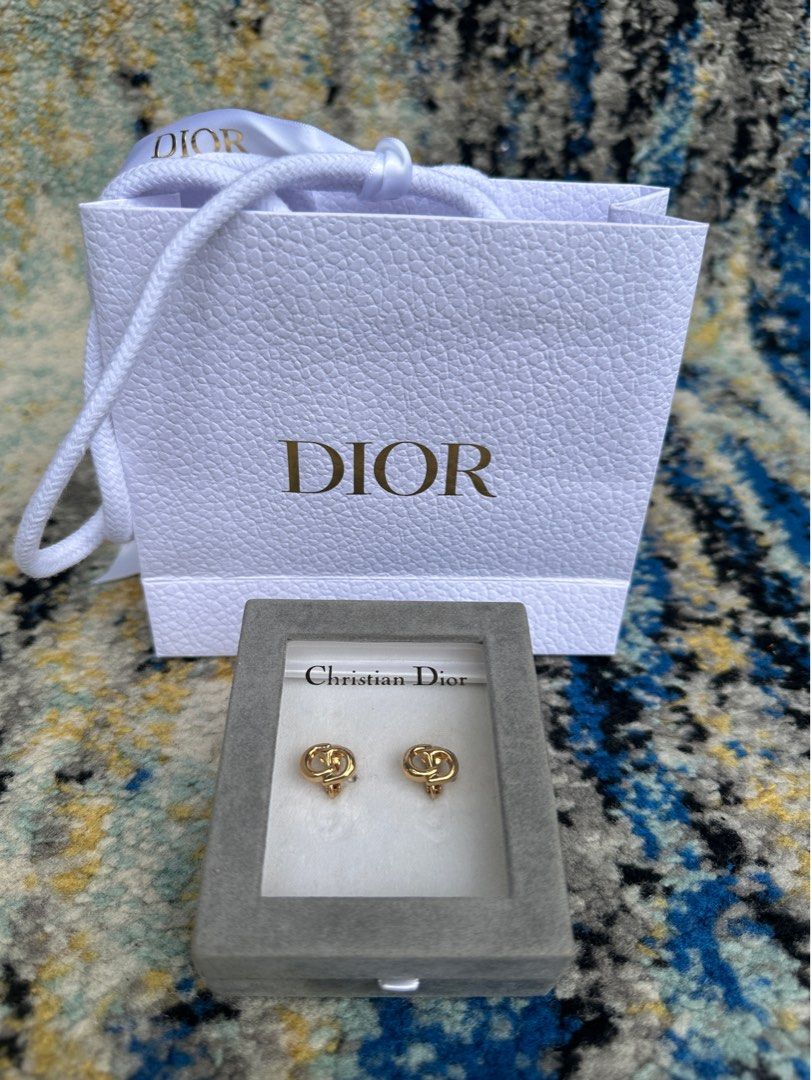 CHRISTIAN DIOR CD LOGO EARRINGS (Category: Luxury Accessories) located in Paranaque City. Submitted by changingclassic (Listing ID 1350490345, Image 1). Description: CHRISTIAN DIOR CD LOGO EARRINGS -Brand New -What you see what you get -Kindly check all the attached photos DM FOR INTERESTED .