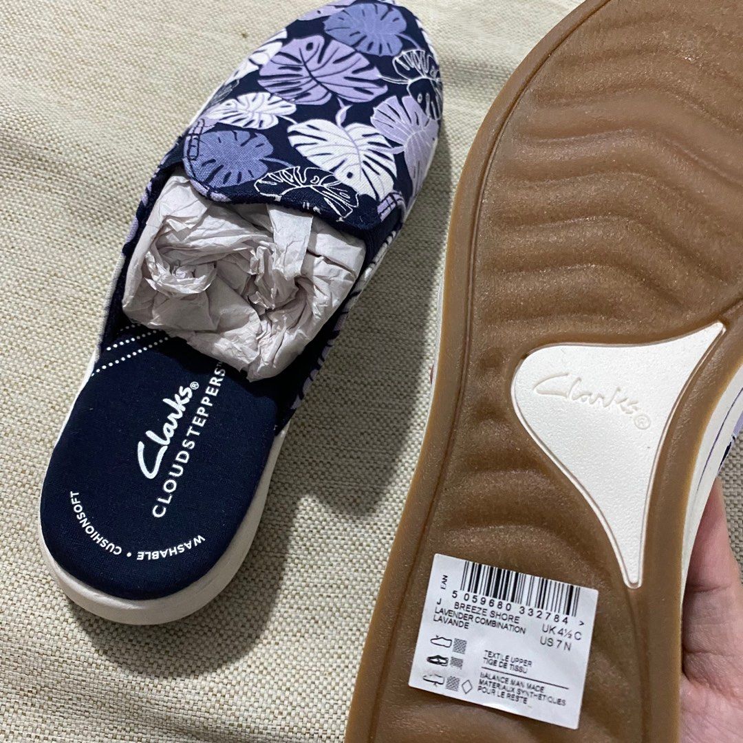 Clarks Cloudsteppers Canvas Slip on Brand new (Category: Flats & Sandals) located in Cebu City. Submitted by elainedmd (Listing ID 1350439263, Image 2). Description: Original, bought from US brand new Size: UK 4 1/2 | US 7 .