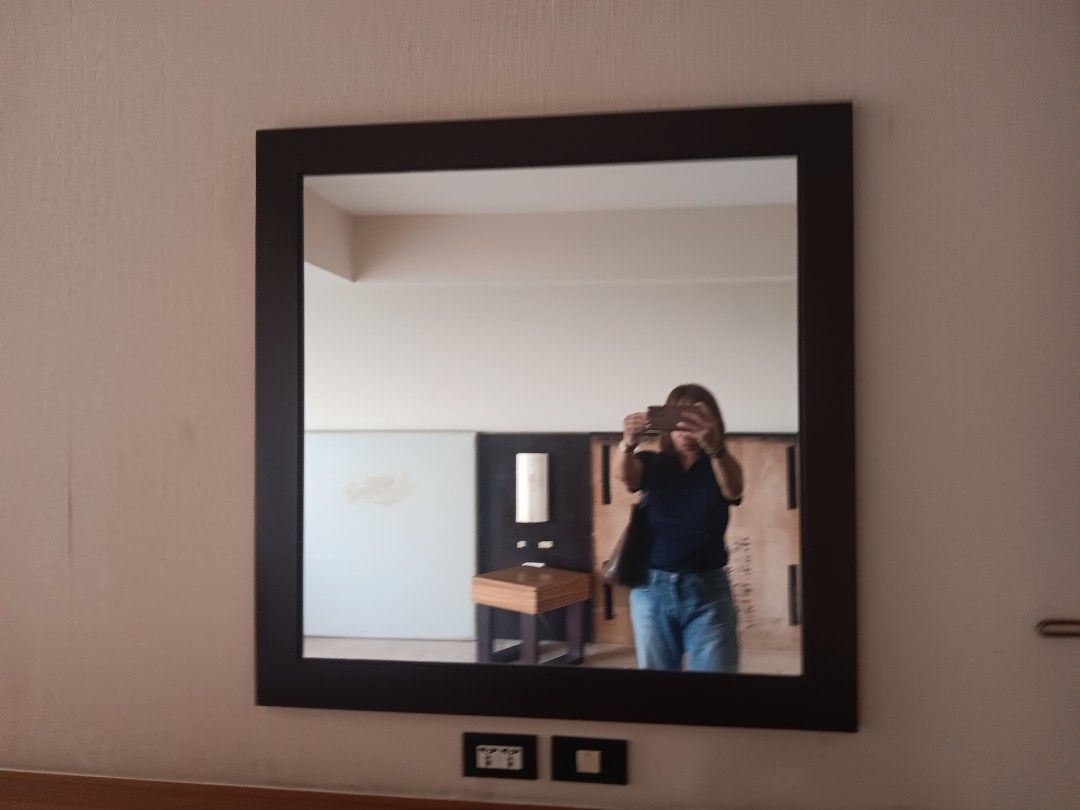 CLASSY wooden wall mirror round or square (Category: Mirrors) located in Las Pinas. Submitted by jesus1smysavi0r (Listing ID 1350424113, Image 3). Description: hotel pull out no issues.