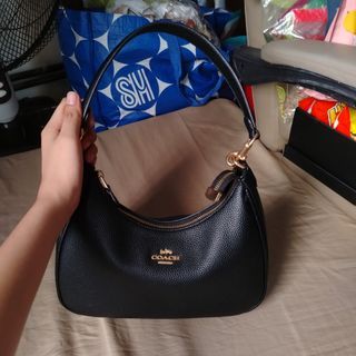 Coach Teri Hobo in Black