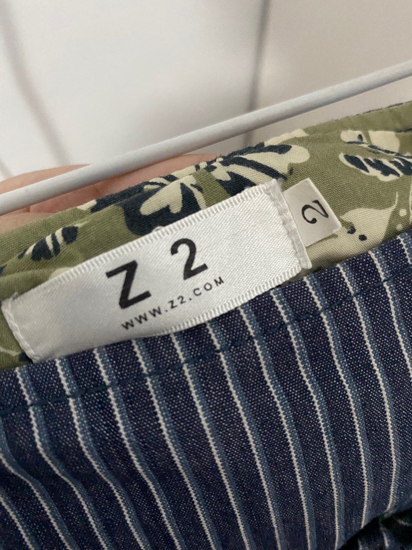 Denim Pinstripe Balloon Skirt (Category: Skirts) located in Rizal. Submitted by f.scloset (Listing ID 1350466163, Image 3). Description: Rds: too big on me Fits med-large.