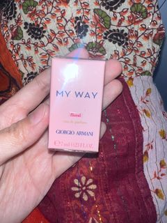 （分類：）位於 。 由 phyyyyyyyeeeeee 提交（商品編號 1350465314，圖片 1）。簡介： 。