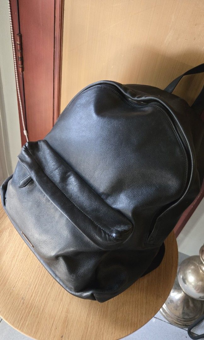 Givenchy Leather Backpack (Category: Luxury Bags & Wallets) located in Makati City. Submitted by mickeypd (Listing ID 1350433339, Image 1). Description: givenchy backpack with rosegold studs on strap.