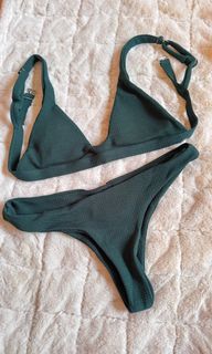 (Category: ) located in . Submitted by jennyyy00 (Listing ID 1350393633, Image 1). Description: .