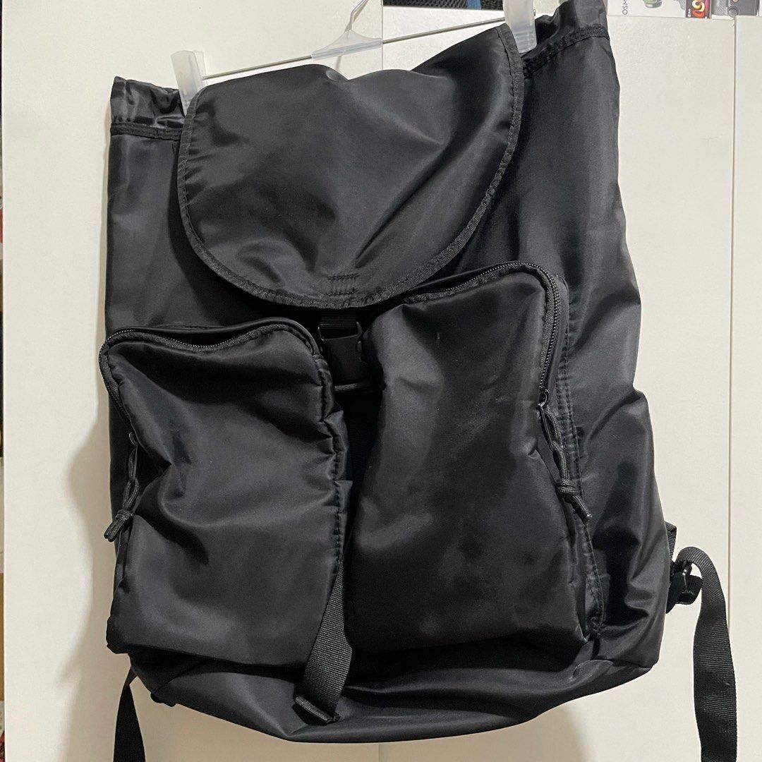 GU Black backpack (Category: Backpacks) located in Mandaluyong City. Submitted by elleguh (Listing ID 1350439130, Image 2). Description: L: 16” W: 13” Depth: 6.5” Bought in Japan.