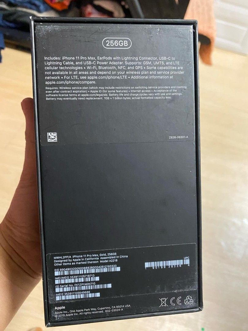 Iphone 11 Pro Max 256gb (Category: iPhone 11 Series) located in Manila. Submitted by danielly23 (Listing ID 1350517062, Image 3). Description: For sale Iphone 11 Pro Max FU 256 Gb 72% Batt health Orig Batt Makunat padin No issue Working Face Id & True tone With case and original Box 16500 Negotiable onti Vito cruz manila area..