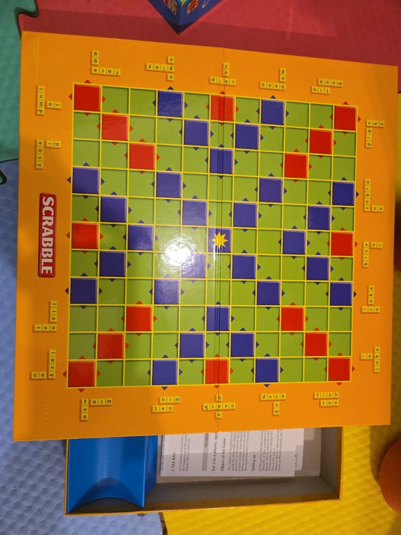 Junior scrabble （分類：桌遊及拼圖）位於 Hong Kong。 由 conery58 提交（商品編號 1350524021，圖片 4）。簡介： 二至四個人玩, 五至十歲。