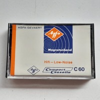 Cassette Audio Excella C60 Low Noise, Blanc/gris, Ouverte Mais Jamais Utilisée