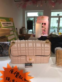（分類：）位於 。 由 michelle612 提交（商品編號 1350499236，圖片 1）。簡介： 。
