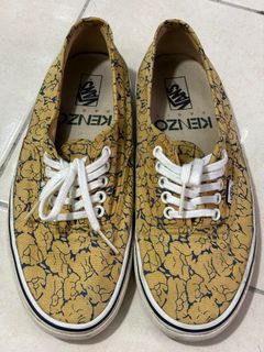 (Category: ) located in . Submitted by rigoutsdigitalcloset (Listing ID 1350518070, Image 1). Description: .