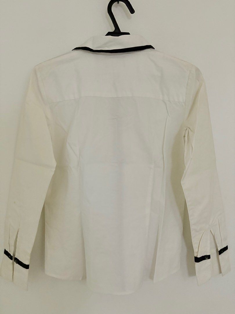 Ladies Work Wear (Category: Blouses) located in Mandaluyong City. Submitted by itisntso (Listing ID 1350461761, Image 3). Description: Ann Taylor Ladies white blouse Petite Size: S fitted.