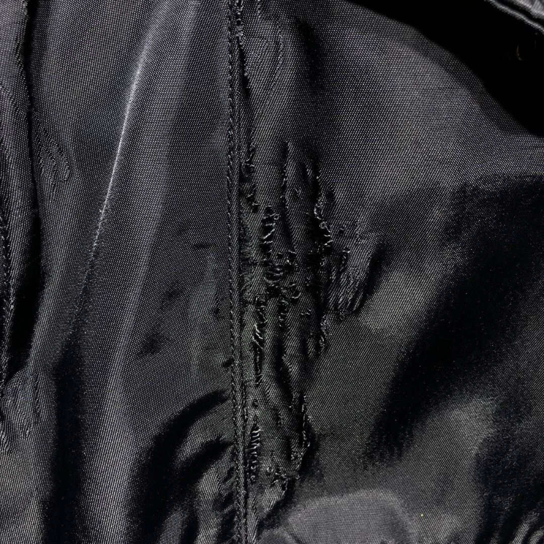 LAKH Supply AW19 Technical pants (Category: Trousers) located in Quezon City. Submitted by johnpaulperezzz (Listing ID 1350471948, Image 3). Description: NAME: LAKH Supply AW19 Technical pants COLOR: Black SIZE: Large on tag FIT: 34 Dimension: Waist: 18 Inseam: 28 Front Rise: 10 Thigh: 12 Knee: 10 Leg Opening: 7 CONDITION: 8.5/10 ISSUE: -signs of usage -scratches PRICE: 3.5k .