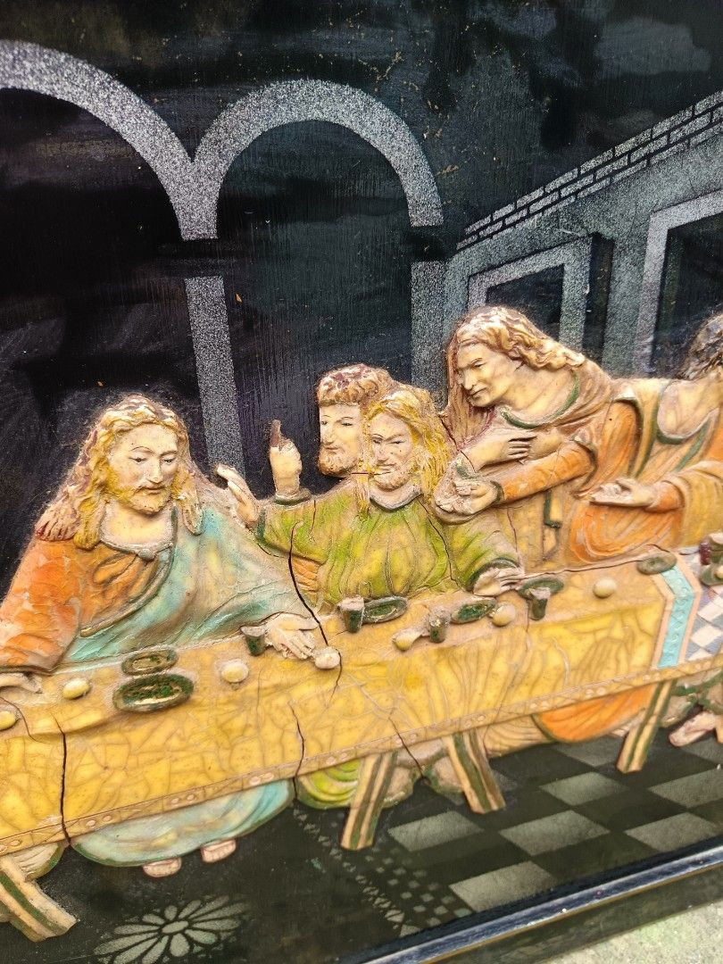 Last supper vintage wall decor (Category: Other Home Furniture) located in Caloocan City. Submitted by appleblossoms07 (Listing ID 1350415219, Image 3). Description: Height: 24" Length : 42.5" Width : 1/2 " See issue on photo.
