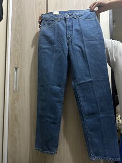 (Category: ) located in . Submitted by shi.en18 (Listing ID 1350389672, Image 1). Description: .