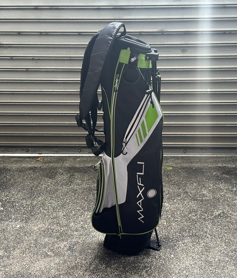 Maxfli Stand Bag Jr, Black/Green (Category: Golf) located in Pasay City. Submitted by jen.pen (Listing ID 1350429545, Image 3). Description: Maxfli Stand Bag Jr, Black/Green * New old stock * Damaged strap (please see pics).
