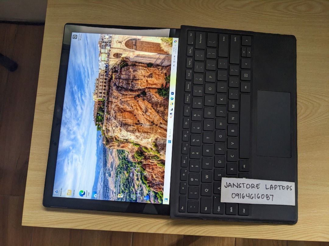 Microsoft Surface Pro 7 Core i7 1065G7 16GB 256SSD (Category: Laptops & Notebooks) located in Quezon City. Submitted by janstore-computer-trading (Listing ID 1350497374, Image 2). Description: Model : Microsoft Surface Pro 7 (Core i7 , 16GB Ram , with Keyboard) Condition : Slightly Used , Very Presentable Price : 25,500 Specs: Processor : Intel Core i7 1065G7 Quad core ( 1.3 - 3.9 Ghz ) Ram : 16 GB LPDDR4x Storage : 256 GB SSD PCIE Graphic Card :