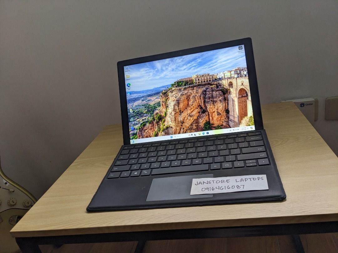 Microsoft Surface Pro 7 Core i7 1065G7 16GB 256SSD (Category: Laptops & Notebooks) located in Quezon City. Submitted by janstore-computer-trading (Listing ID 1350497374, Image 1). Description: Model : Microsoft Surface Pro 7 (Core i7 , 16GB Ram , with Keyboard) Condition : Slightly Used , Very Presentable Price : 25,500 Specs: Processor : Intel Core i7 1065G7 Quad core ( 1.3 - 3.9 Ghz ) Ram : 16 GB LPDDR4x Storage : 256 GB SSD PCIE Graphic Card :