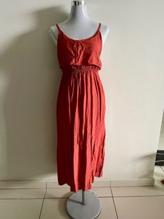 (Category: ) located in . Submitted by wardrobecleaner89 (Listing ID 1350473746, Image 1). Description: .