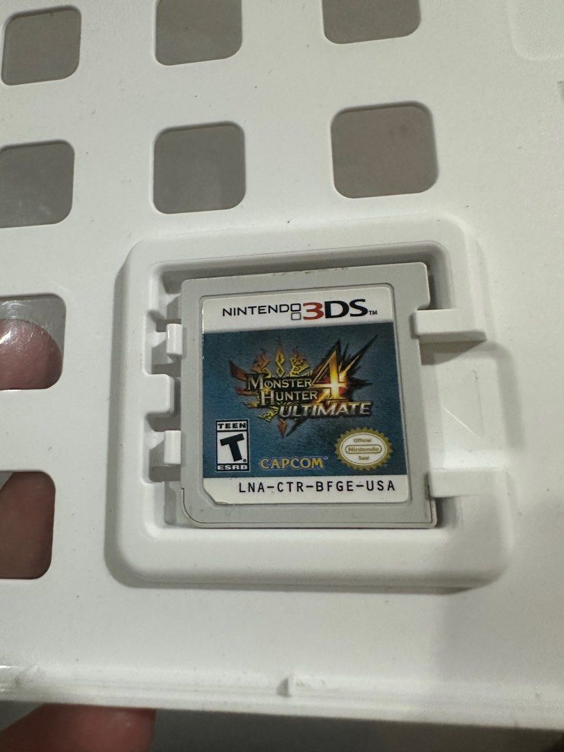 Monster hunter 4 ultimate nintendo 3ds (Category: Nintendo) located in Butuan. Submitted by BytheriverClothing (Listing ID 1350406801, Image 1). Description: no cover picture Excellent condition .