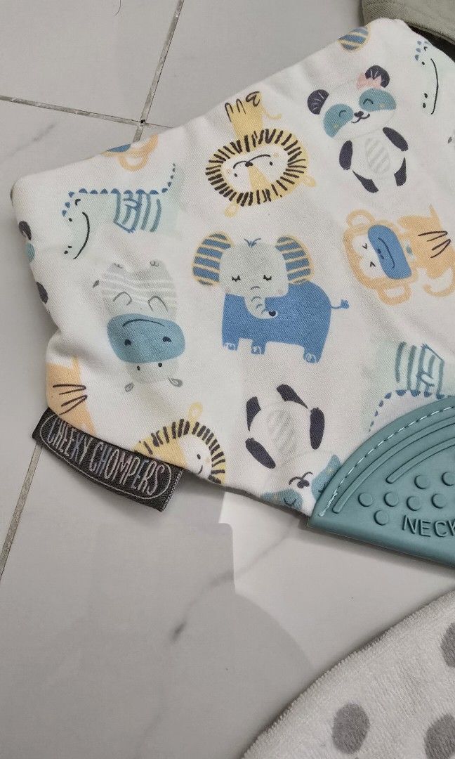 Multiple bibs set (Category: Babies & Kids Fashion) located in Kuala Lumpur. Submitted by allthemgoodstuff (Listing ID 1350397266, Image 2). Description: .
