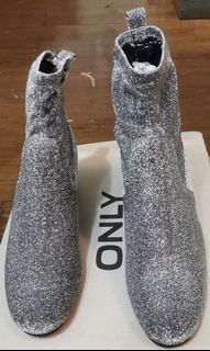 （分類：）位於 。 由 kkk_l 提交（商品編號 1350458909，圖片 1）。簡介： 。