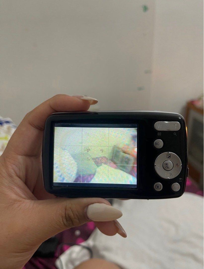 panasonic lumix s-1 (Category: Cameras) located in Cavite. Submitted by yesaoemswa (Listing ID 1350424687, Image 2). Description: camera only! no battery and charger included ❗️buy at own risk - last time i opened di na nacclose yung lens ng sagad pero working pa naman.