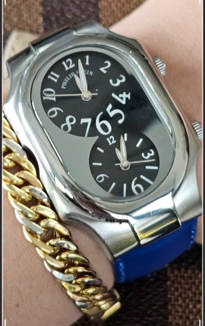 Philip Stein Signature Large (Category: Luxury Watches) located in Manila. Submitted by shyysandig (Listing ID 1350427101, Image 3). Description: FS: Pristine Philip Stein Signature Large size Blue leather bracelet Quartz With provided box only.