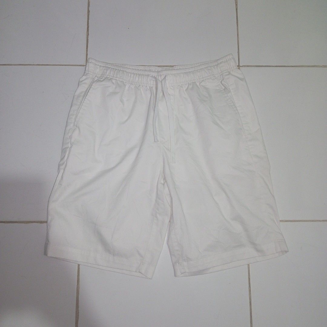 Polham White Short (Category: Shorts) located in Tagum. Submitted by nosfe (Listing ID 1350480528, Image 1). Description: stretchable w30-34 l20 Excellent Condition.