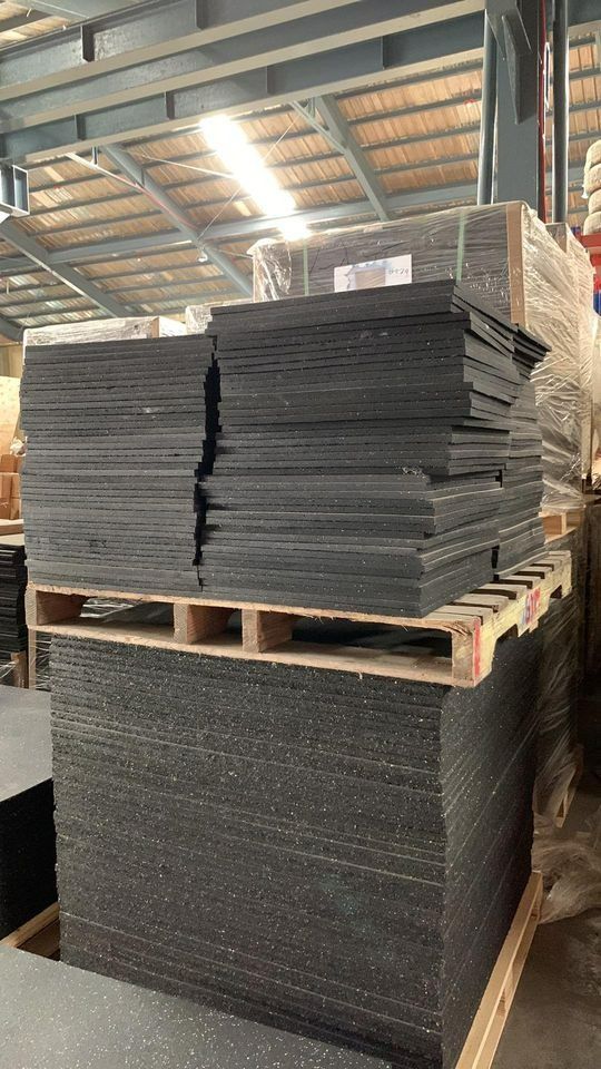 Pure Rubber Gym Mat! (Category: Exercise Mats) located in Cavite. Submitted by silent_queen0105 (Listing ID 1350386495, Image 2). Description: Transform your workout space with the ultimate Pure Rubber Gym Mat! 💪 ✅ Durable & Heavy Duty: Built to withstand the toughest workouts ✅ Anti-Slip Surface: Stay safe and secure during every movement ✅ Eco-Friendly & Non-Toxic: Perfect for your gym, home, or studio ✅ Easy to Clean: Low maintenance for a lo