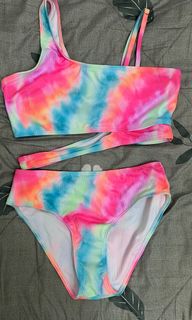 (Category: ) located in . Submitted by rainaa44 (Listing ID 1350527350, Image 1). Description: .