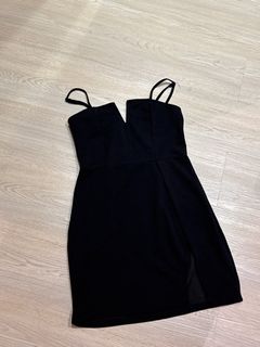 (Category: ) located in . Submitted by snoopywardrobe (Listing ID 1350508533, Image 1). Description: .