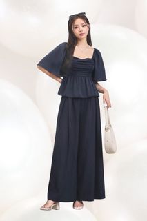 (Category: ) located in . Submitted by shoptillyoudrop_ (Listing ID 1350525334, Image 1). Description: .