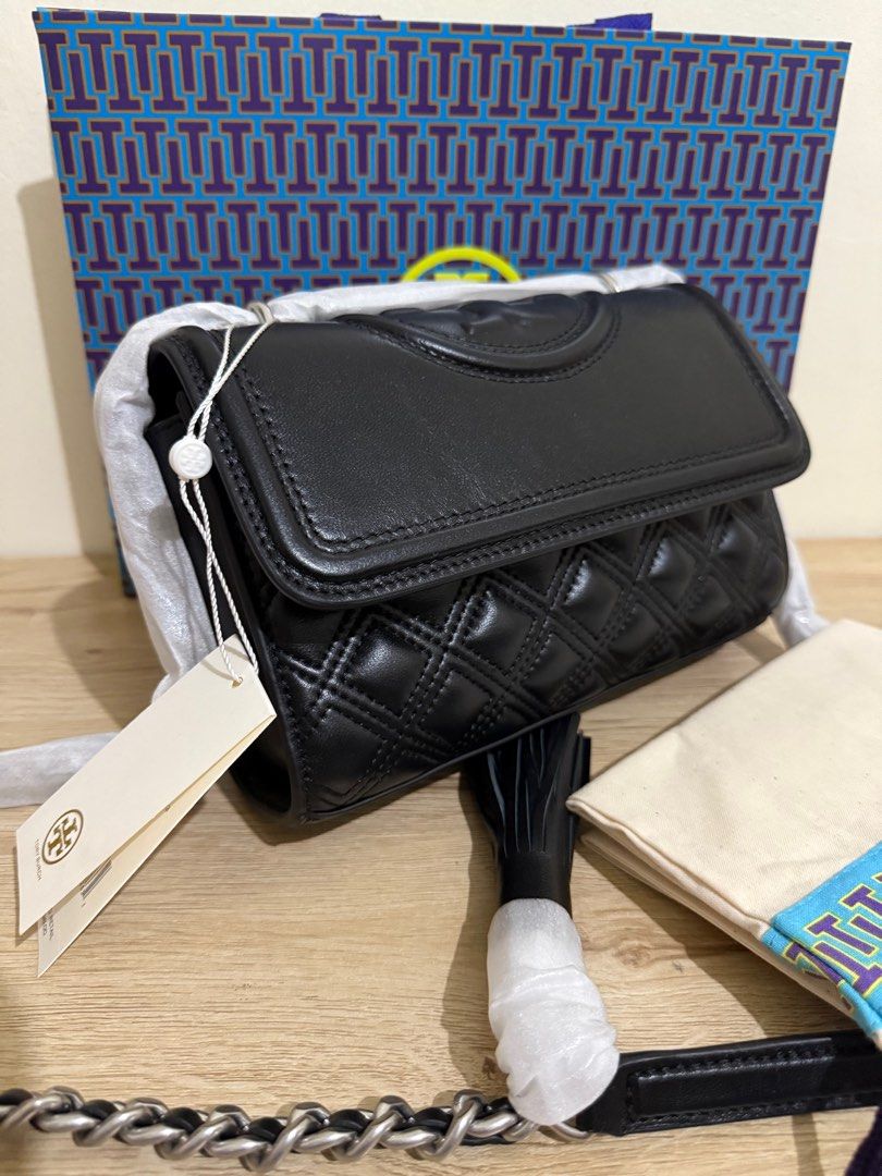 Tory burch fleming small (Category: Luxury Bags & Wallets) located in Cabuyao City. Submitted by baglover1111 (Listing ID 1350441627, Image 3). Description: Brand new complete inclusions Guaranteed authentic .