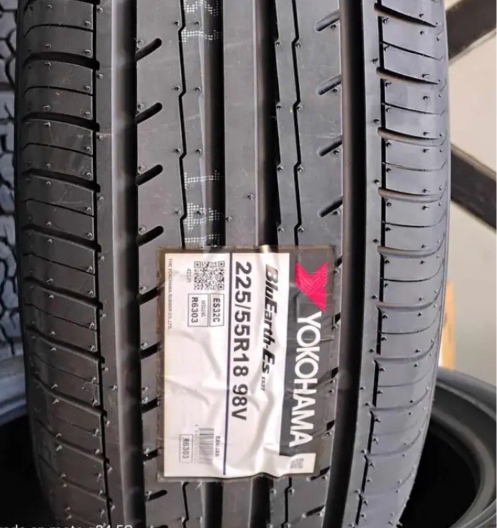2pcs) 225/55/18 Yokohama BluEarth (Japan 🇯🇵), Car Accessories, Tyres &  Rims on Carousell