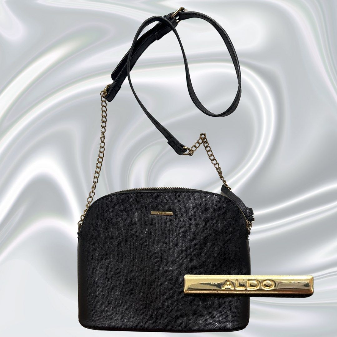 ALDO Dome Chain Crossbody Bag (Category: Cross-body Bags) located in Manila. Submitted by kathdeclutters_ (Listing ID 1345499612, Image 1). Description: .