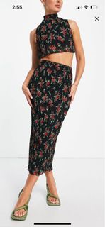 (Category: ) located in . Submitted by myclosetsale (Listing ID 1345368742, Image 1). Description: .