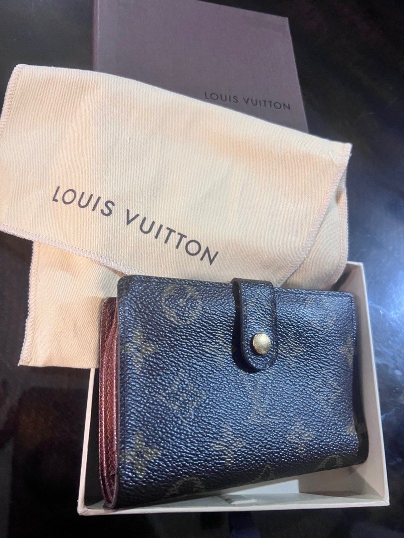 Authentic LV wallets kisslock (Category: Luxury Bags & Wallets) located in Paranaque City. Submitted by sctmpque (Listing ID 1345491138, Image 1). Description: FREE SF comes with box and dust bag .